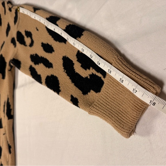 Oversized Animal Print Cardigan - Picture 6 of 11